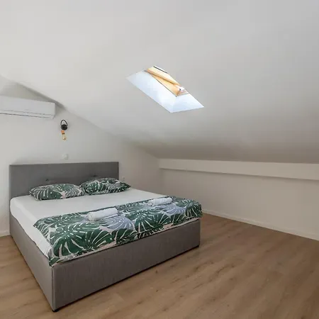 Apartman Rojo דירה